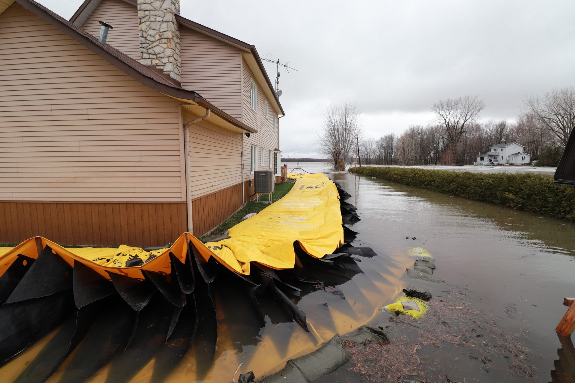 Fire Flood water gate